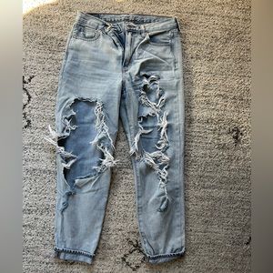 american eagle ripped mom jeans